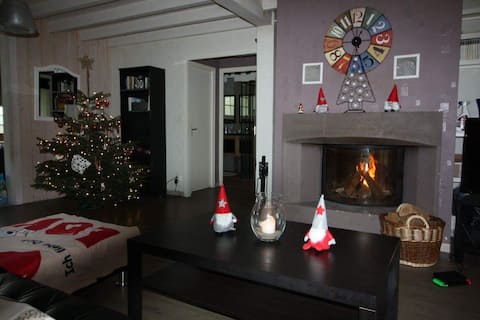 Annonce Airbnb populaire: Villa with pool, spa, billiards, 350 m from the beach à Labenne