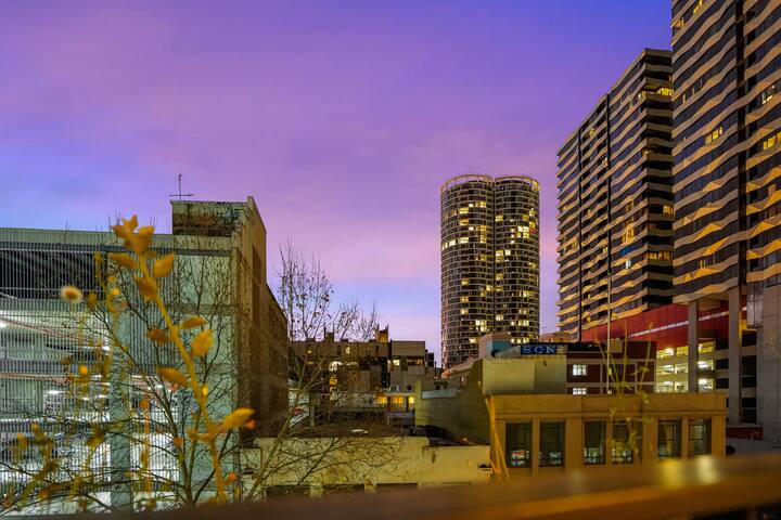 Delicated Loft In Central 2Bed 2.5Bath 2 Parkings gallery image 5