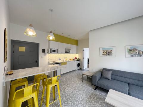 24/24 Elec with Elevator - 3rdYellow 1BR Apartment