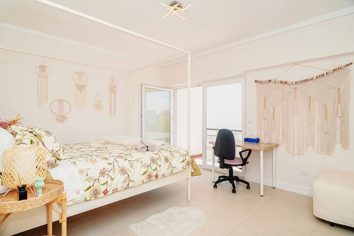 bedroom on the 2nd floor, ocean view from bed