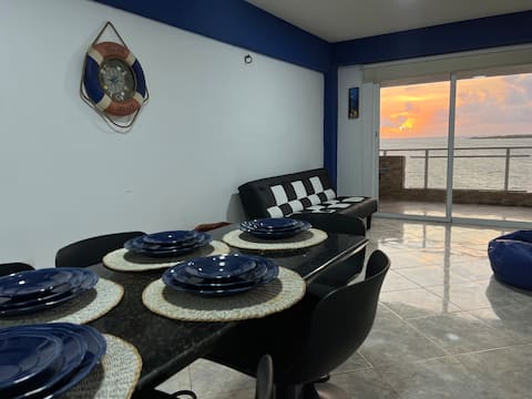 Playero Refuge, Front of the Sea