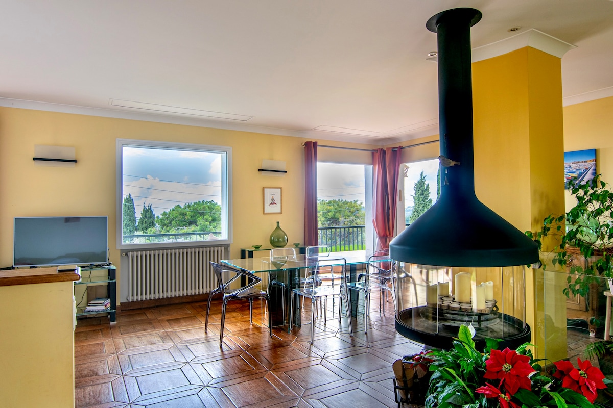 1 ห้องนั่งเล่น