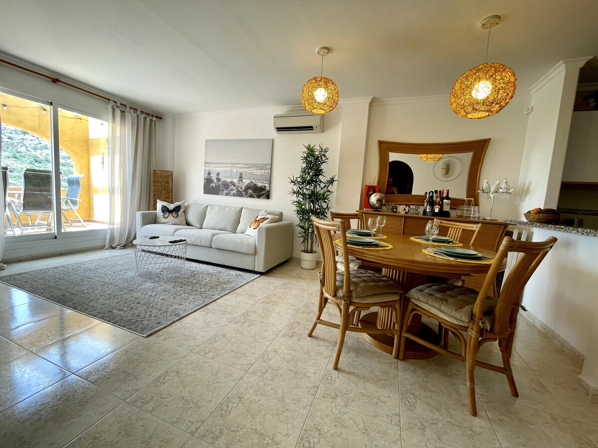 Propriété Airbnb réussie: Spacious apartment with spectacular views, 3 pools à El Poble Nou De Benitatxell / Benitachell