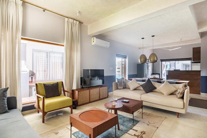 Living room image 2