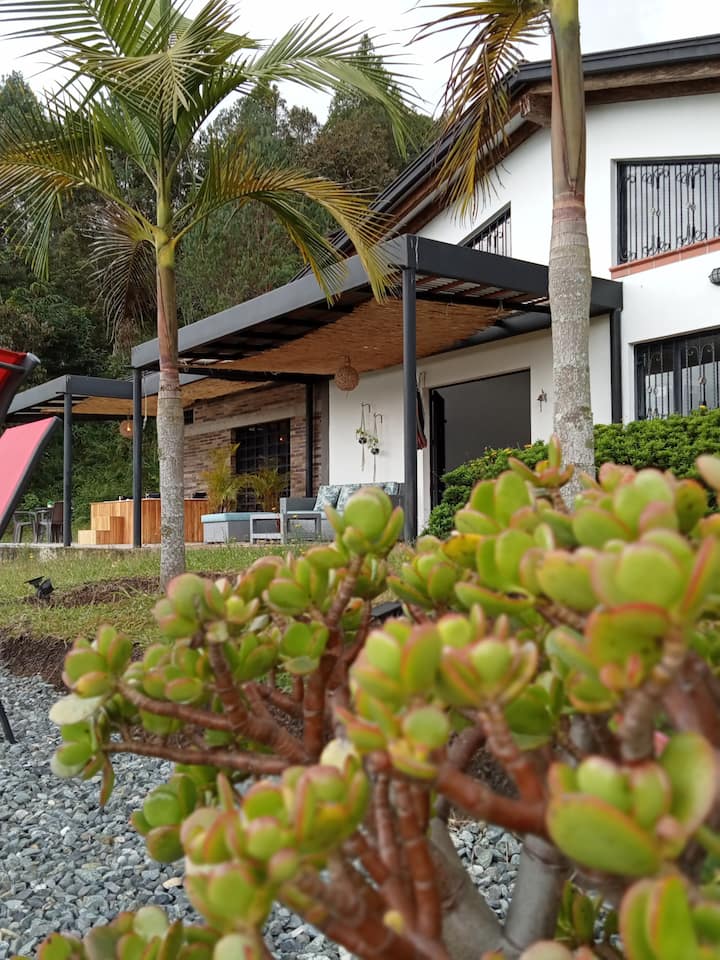 Mágico Chalet Treviso - La Ceja