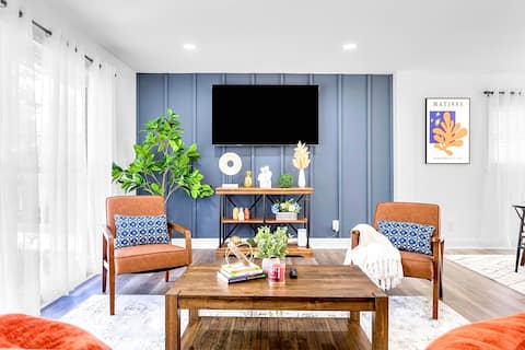 NEW | Moderne Luxe Home | Mins to ATL & Decatur Sq