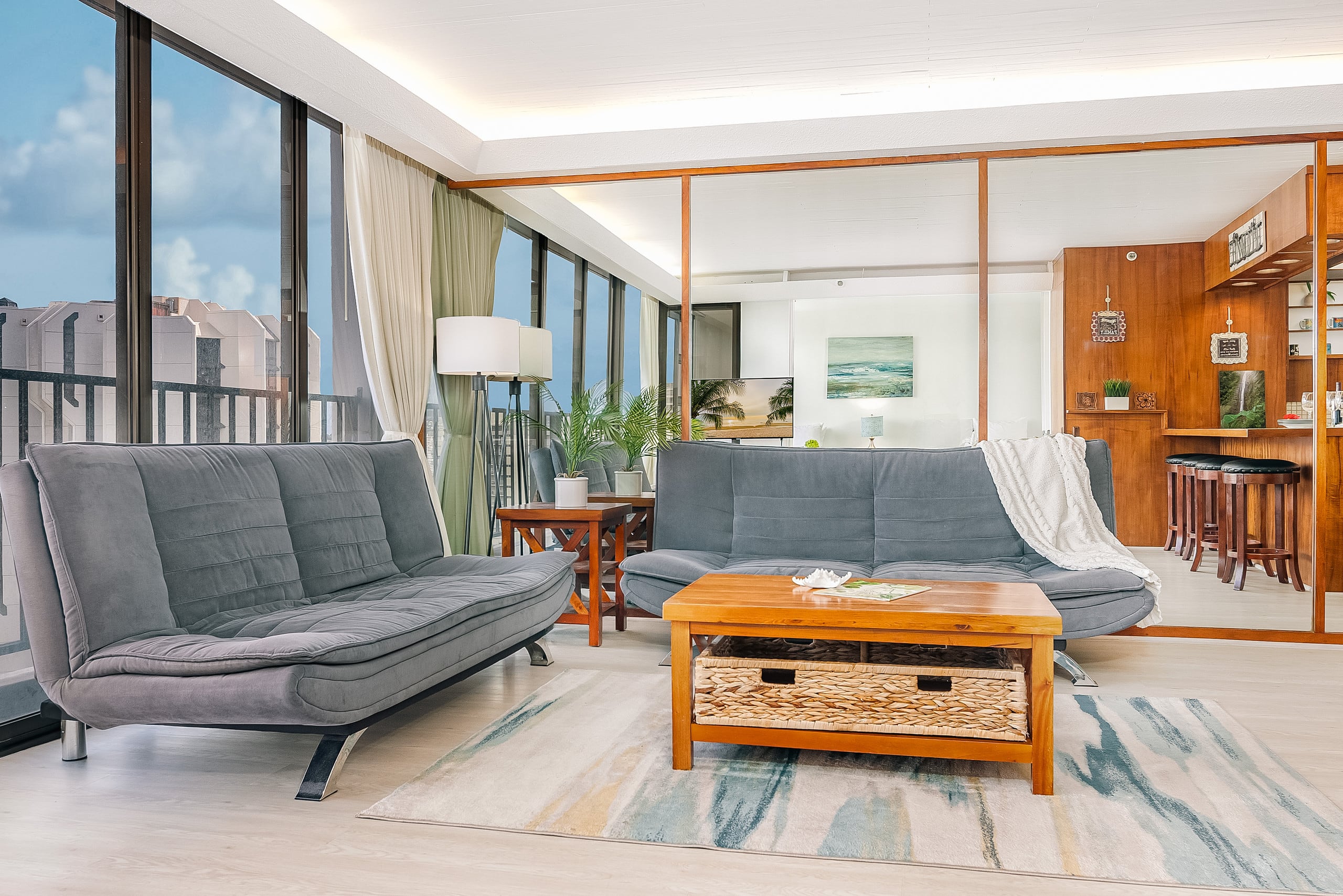 Condo in Honolulu · ★4.79 · 1 bedroom · 2 beds · 1 private bath - Image 6
