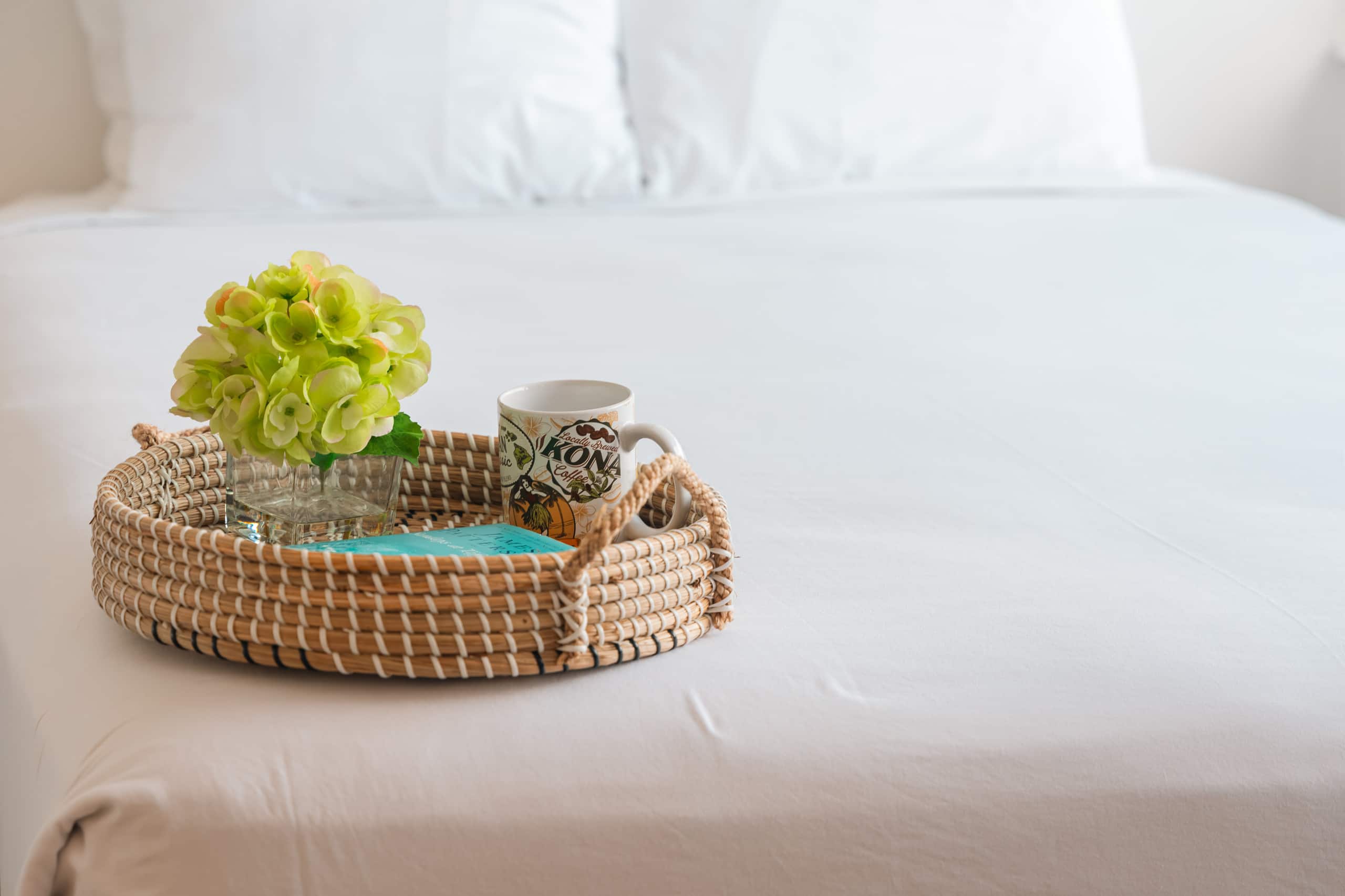 Condo in Honolulu · ★4.79 · 1 bedroom · 2 beds · 1 private bath - Image 42