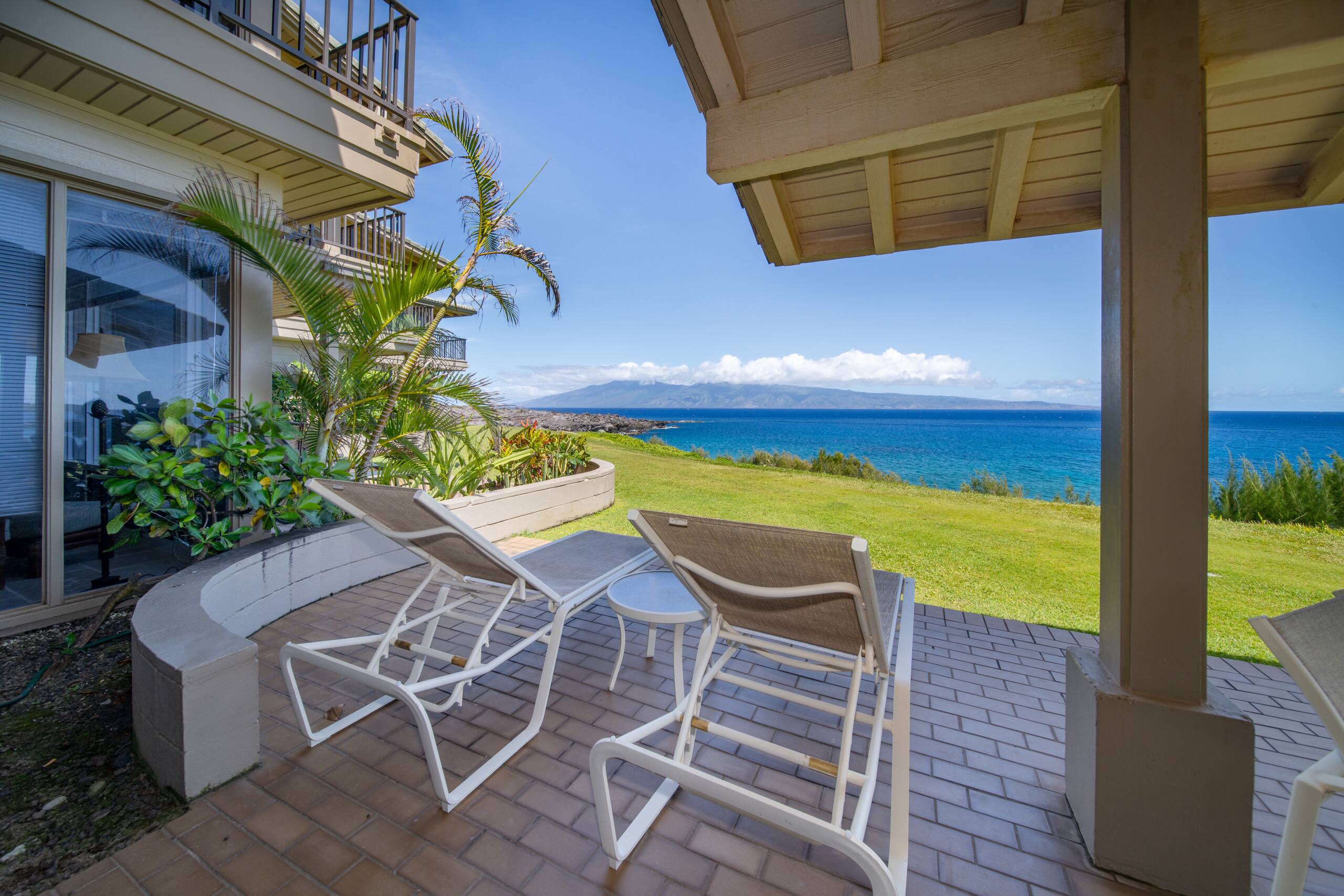 Condo in Lahaina · ★4.2 · 1 bedroom · 2 beds · 1 bath - Image 13