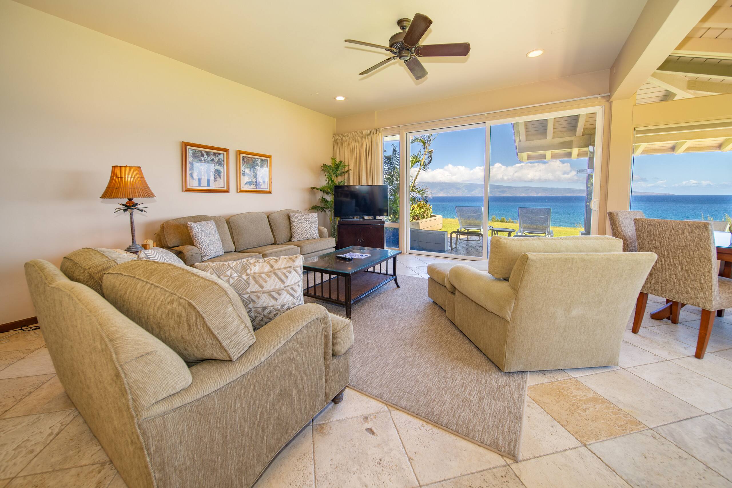 Condo in Lahaina · ★4.2 · 1 bedroom · 2 beds · 1 bath - Image 3