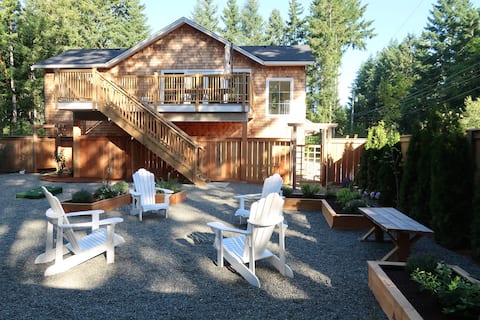 Seal Bay Cedar Guesthouse