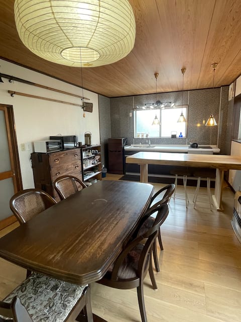 Welcome to Yuzawa Honke, a 1-minute walk from Echigo-Yuzawa Station