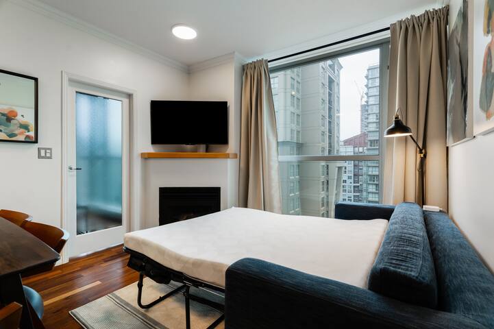 Mountain Views/Free Parking/Nespresso/Sleep 6 ppl! gallery image 4