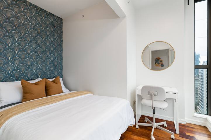 Mountain Views/Free Parking/Nespresso/Sleep 6 ppl! gallery image 3