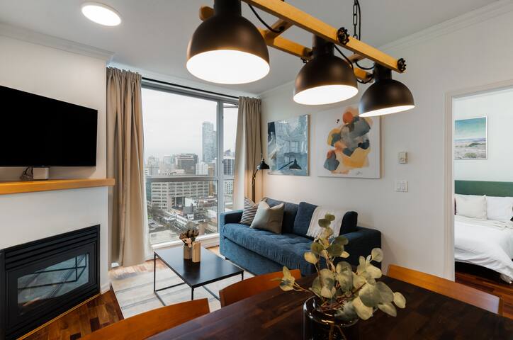 Mountain Views/Free Parking/Nespresso/Sleep 6 ppl! gallery image 5