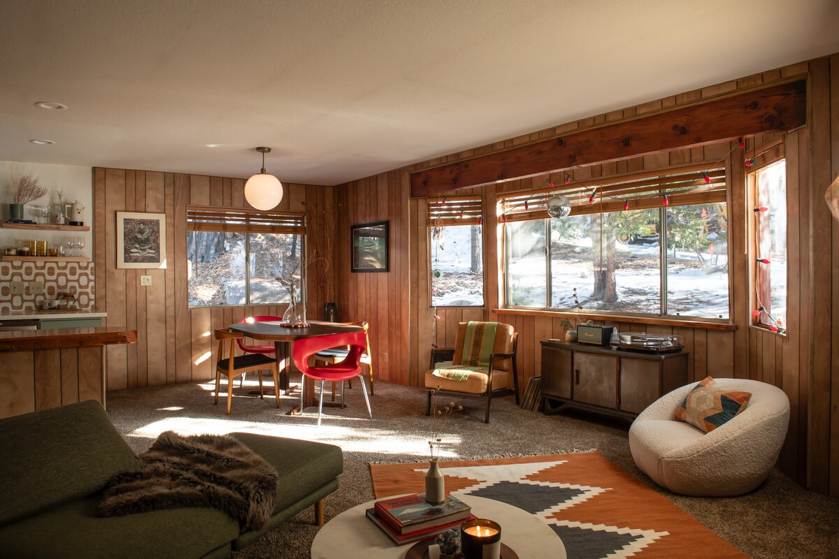 70s Retro Creekside Cabin - hiking \u0026 near town - Cabins for Rent in Running  Springs, California, United States - Airbnb, image size:1200x800