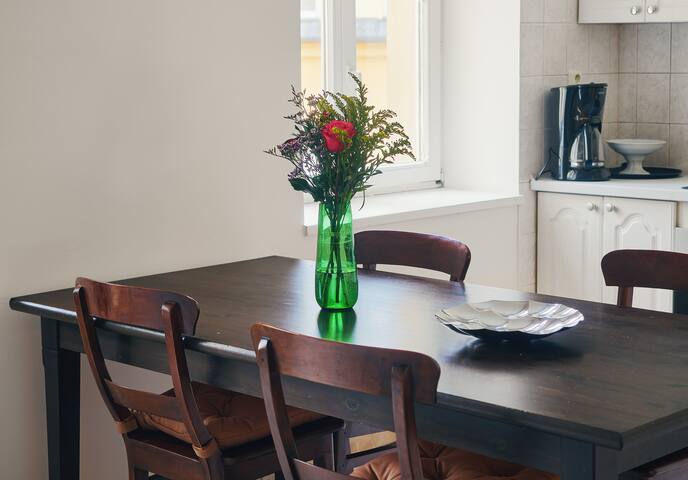 Beautiful OLD TOWN penthouse gallery image 4