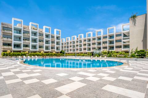 1-BR Apt W/24/7 Power & Terrace in AquaGate