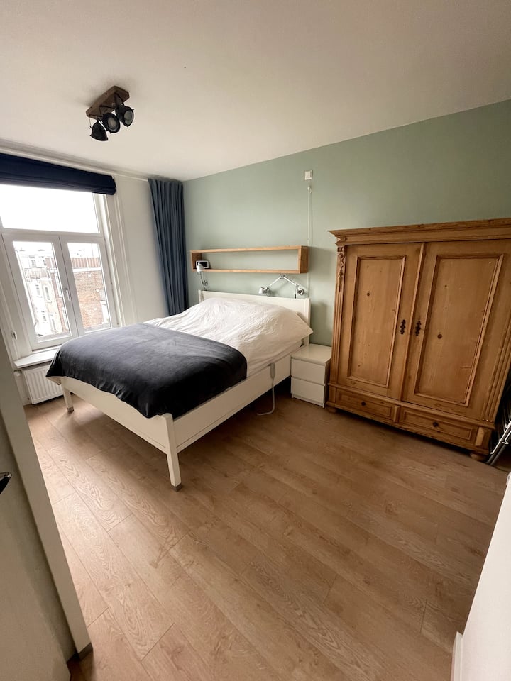 velika spavaća soba 180X200