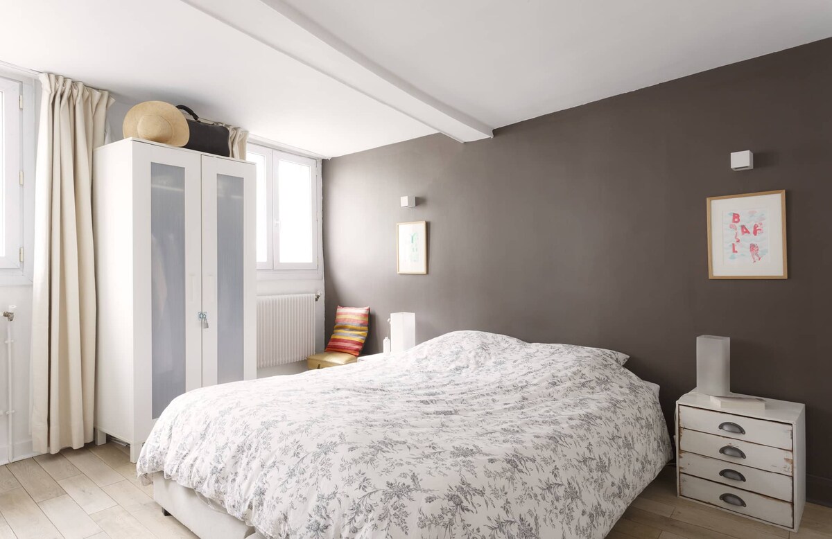 חדר שינה, מיטת קווין סייז 