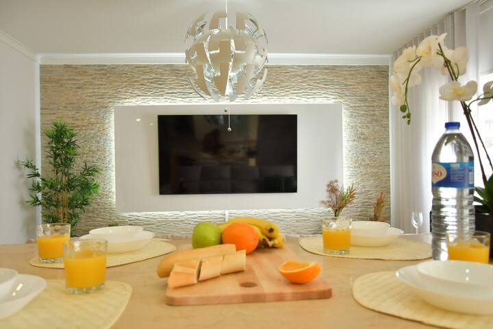 Luxury 3 bedroom apartment 1 gallery image 2