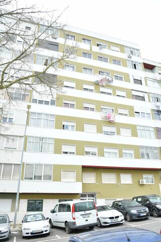 Luxury 3 bedroom apartment 1 gallery image 3