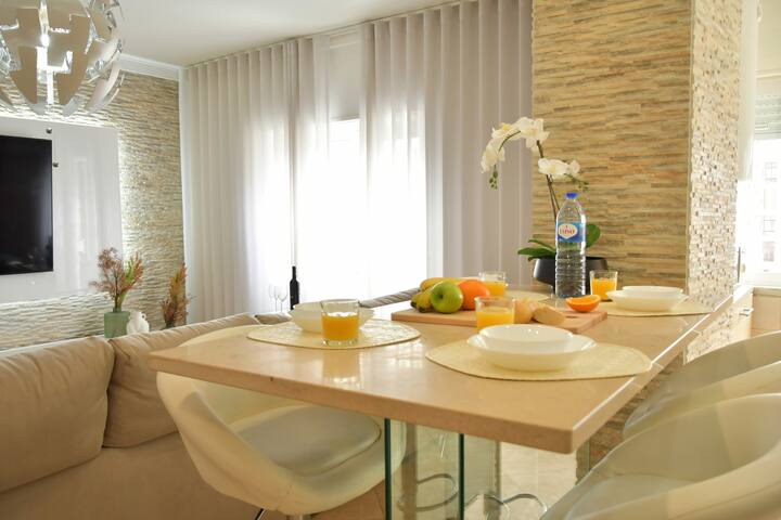 Luxury 3 bedroom apartment 1 gallery image 4