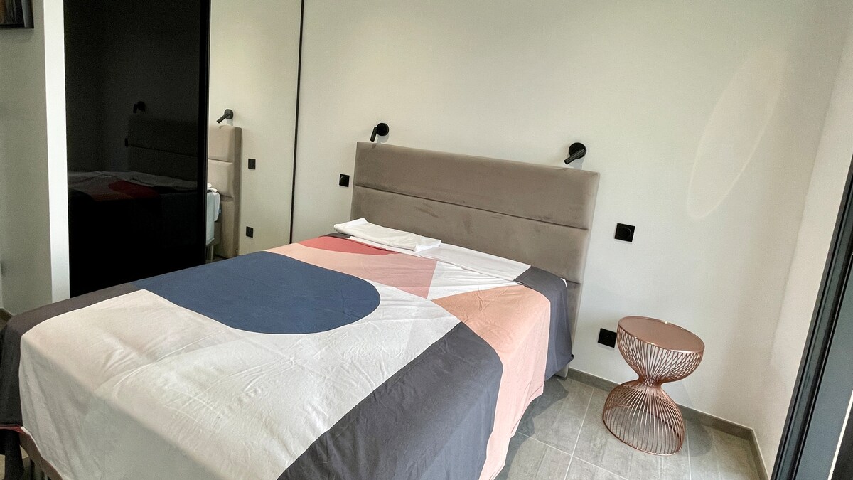 Slaapkamer met tweepersoonsbed