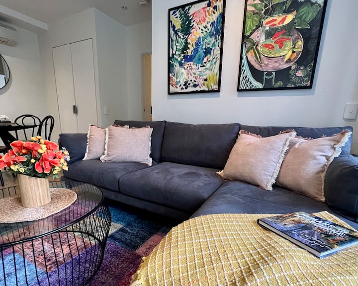 Cosmo Stays- Boutique Apartment Perfect Location - Melbourne