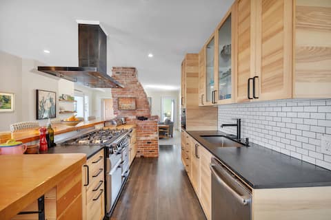 Sugar Maple Farm near Acadia - FirePit, Large Deck