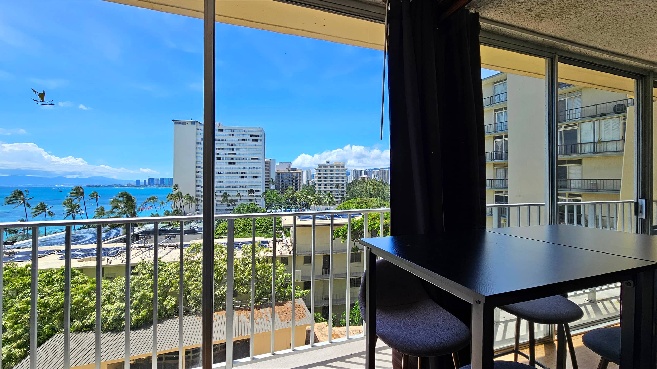 DHBH 902 Studio Apt, Full kitchen & Insane views! - Image 16
