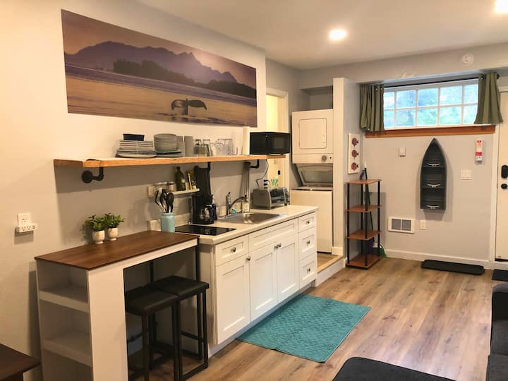 Ketchikan's Whale Tale Casita Apartments for Rent in Ketchikan