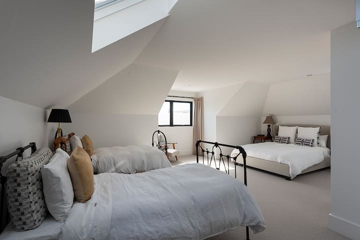 Charming Battery Point Cottage gallery image 3