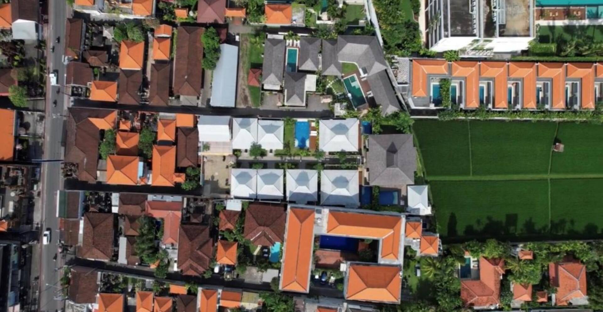 Wooden Elegant Sanctuary 3 Bedroom Private Villa in Seminyak 3