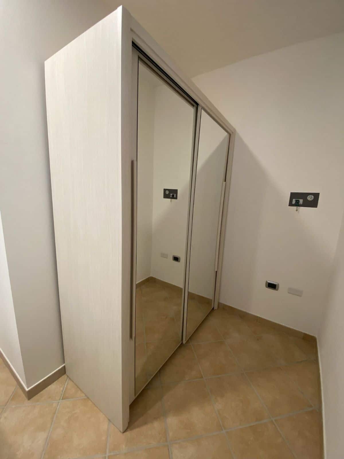 [Loft Comodo ed Elegante] • Wi-Fi e Parcheggio foto 17