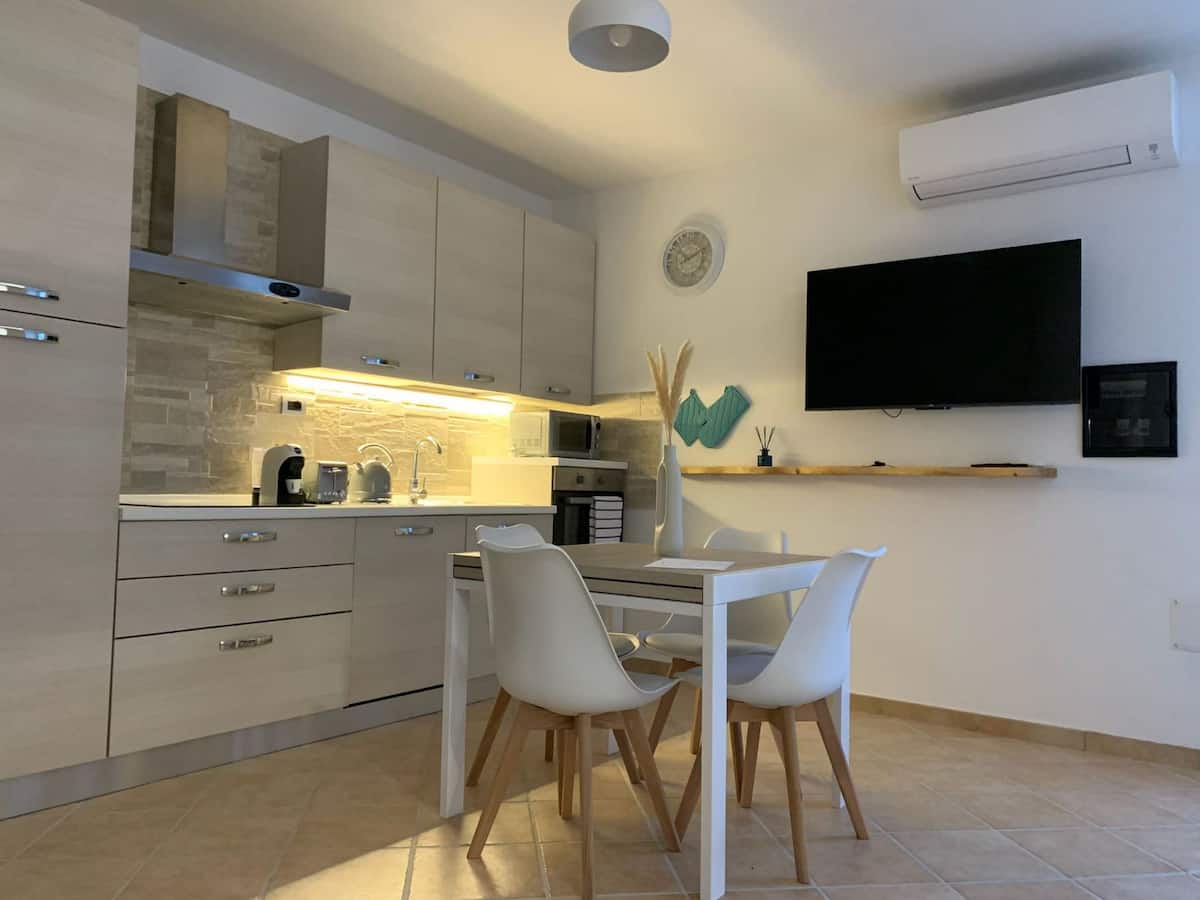 [Loft Comodo ed Elegante] • Wi-Fi e Parcheggio foto 11