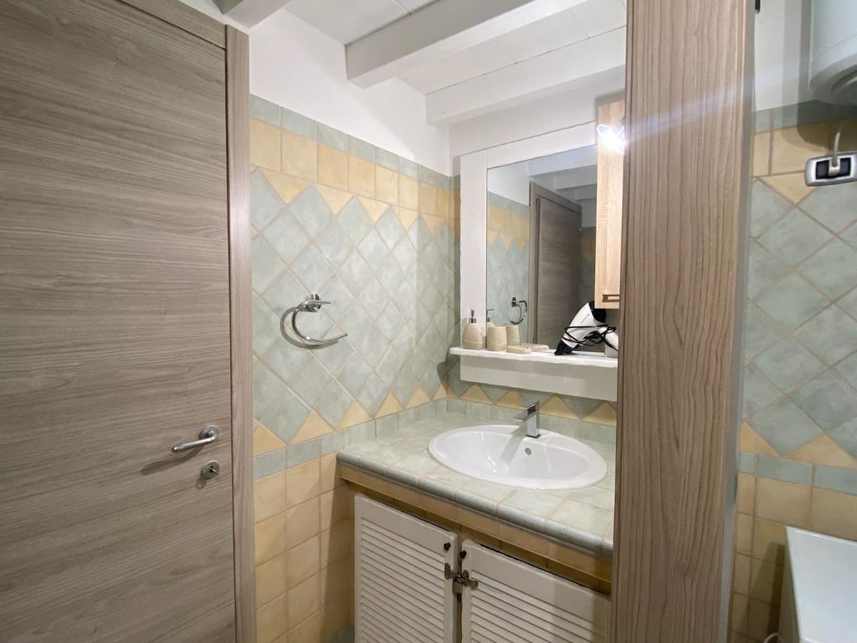 [Loft Comodo ed Elegante] • Wi-Fi e Parcheggio foto 21