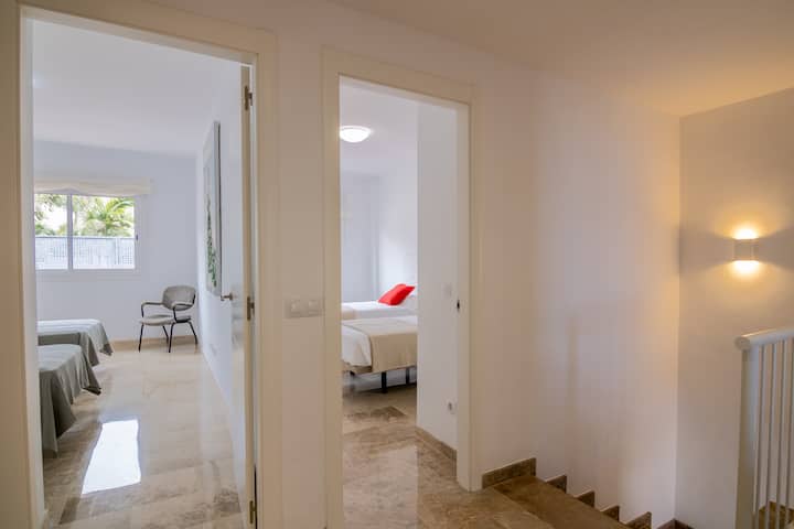 Ghorofa ya juu yenye vyumba 2 vya ziada katika Oasis del Mar