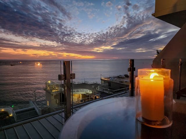 Clifton luxury-Walk to beach, exquisite view gallery image 3