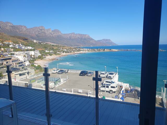 Clifton luxury-Walk to beach, exquisite view gallery image 5