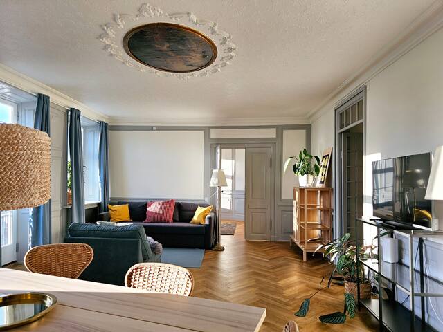 Luxury stay on Nyhavn ! Best location possible! gallery image 2