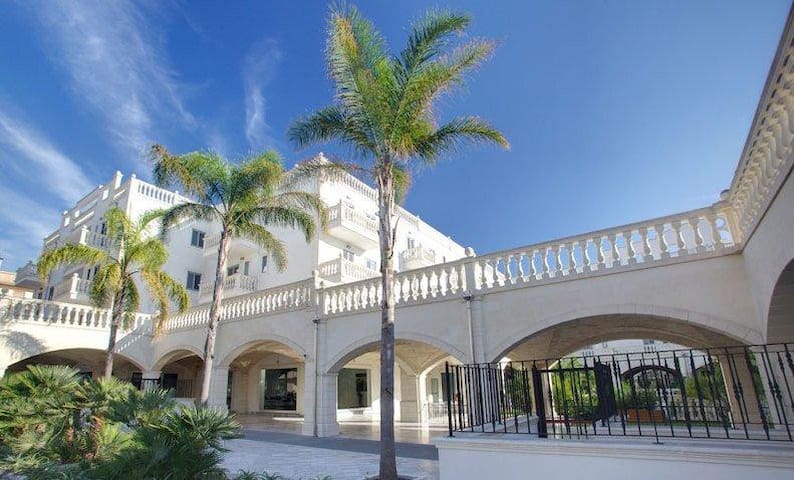 Luxury Duplex 3 Bedroom – N29 – VisVacanze