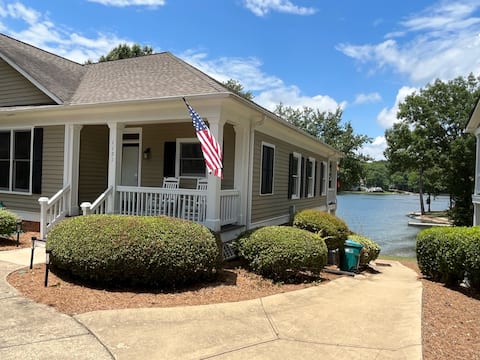Luxury Lake Front Home - Reynolds Lake Oconee, GA!