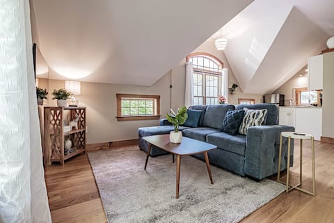 Private Guesthouse in the Woods