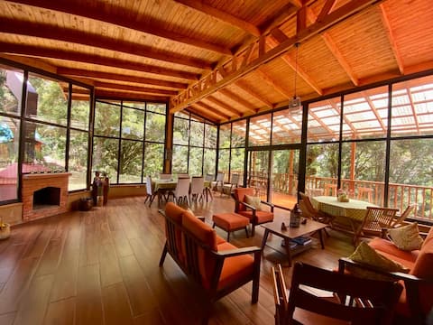 Los Encinos Forest Cabin