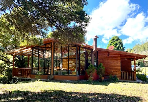 Los Encinos Forest Cabin