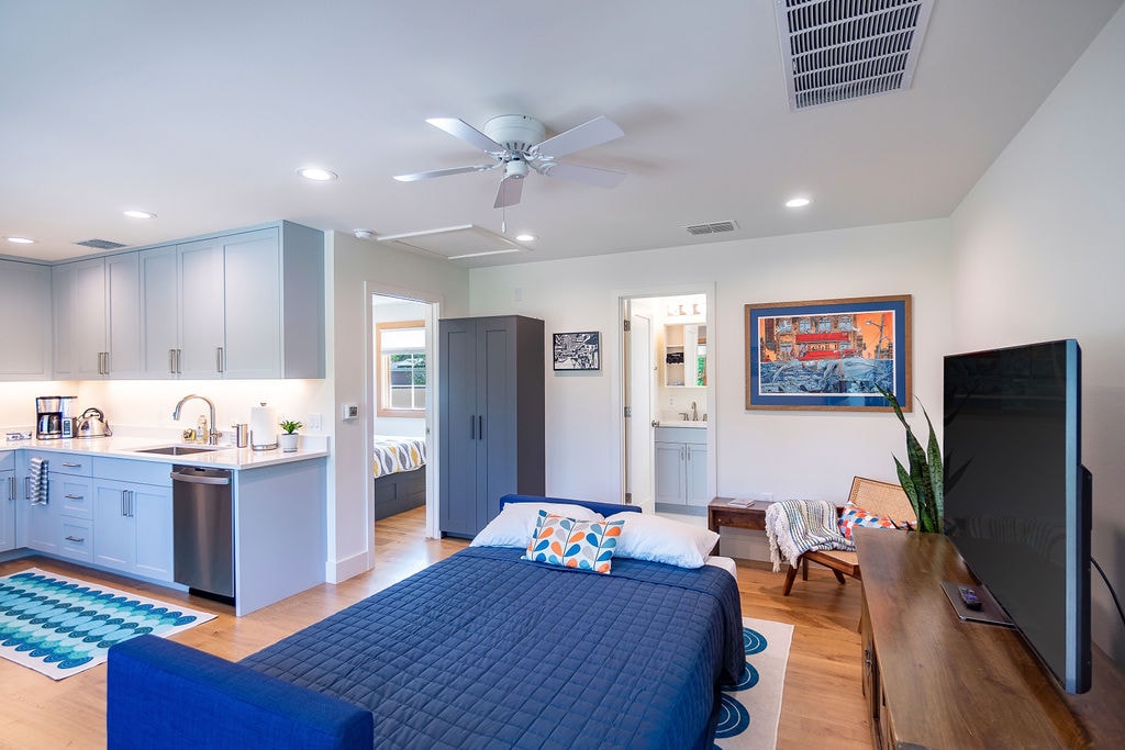 *1 Bdrm Apt*Full Kitchen*Laundry*No Xtra Fees