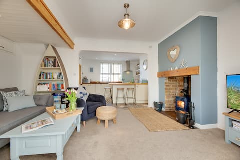 Successful Airbnb property: Holiday cottage, Seahouses in North Sunderland