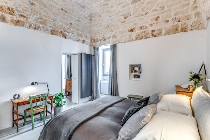 Dhomë gjumi 1