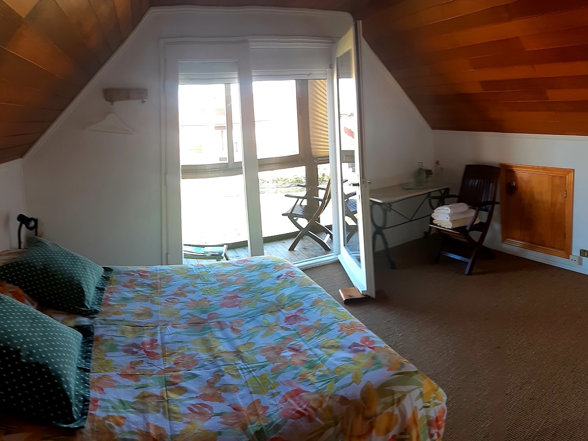 غرفة النوم الرئيسية